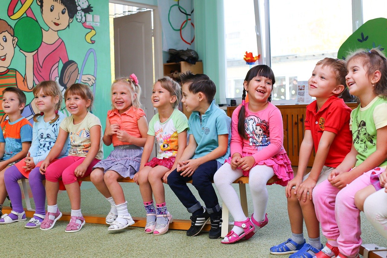 В дежурные группы детских садов в Сосновом Бору приняли почти тысячу детей