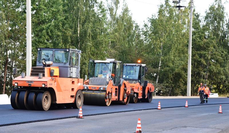 В Сосновом Бору уложено 10 километров дорог и отремонтированы 42 пешеходные зоны