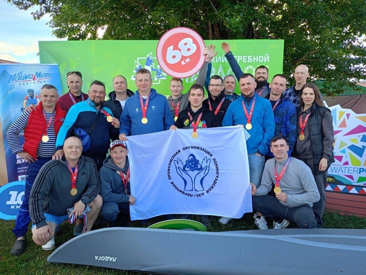 Спортсмены-любители из Соснового Бора прошли Петровский гребной марафон-2024