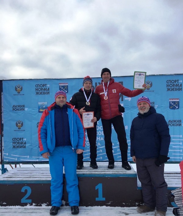 Дмитрий Семенов из Соснового Бора стал победителем «Лыжни России – 2021»