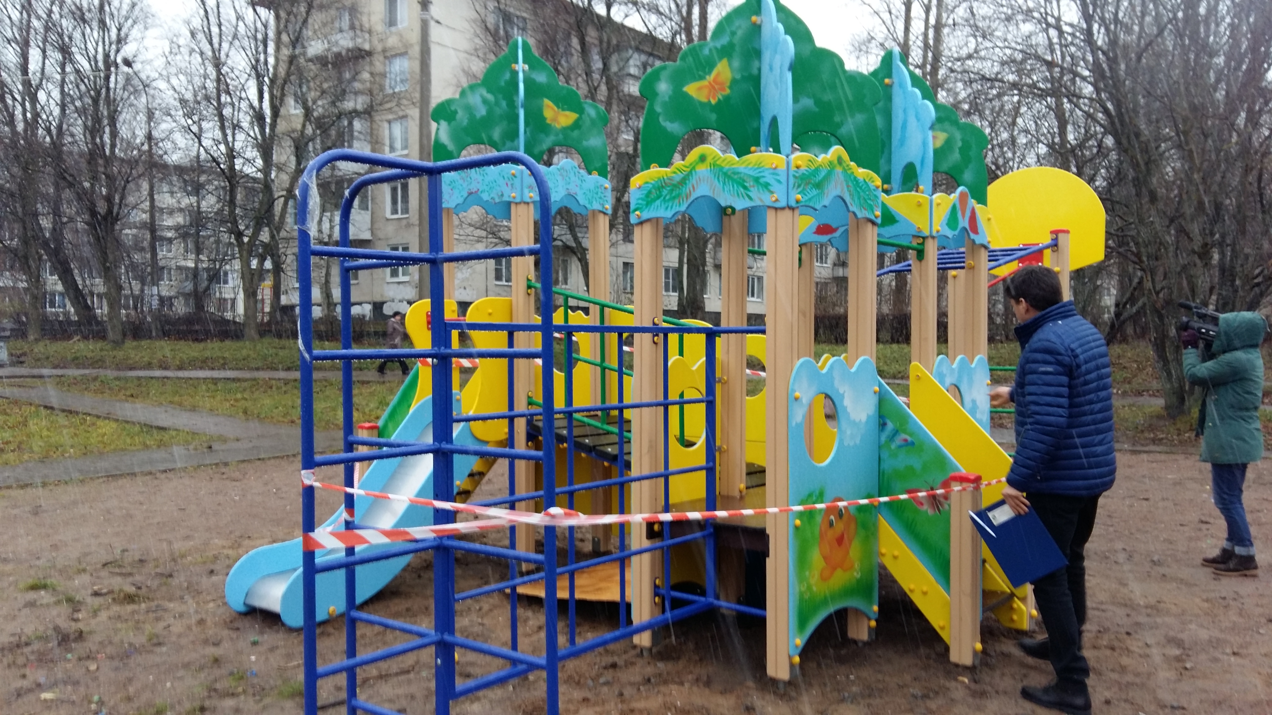 В Сосновом Бору появятся две новые детские площадки. Где?