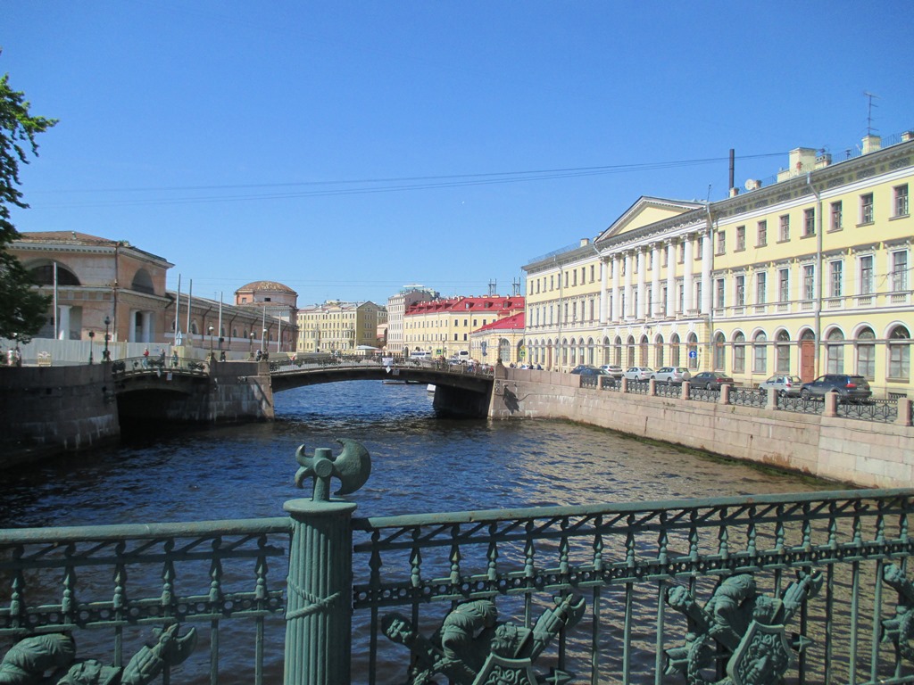 Футуролог Переслегин: Петербург двинется в сторону Усть-Луги, создавая по пути аванпорты