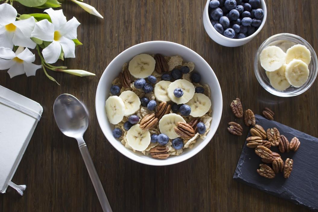 Почему не стоит отказываться от завтрака по утрам / фото: Pixabay