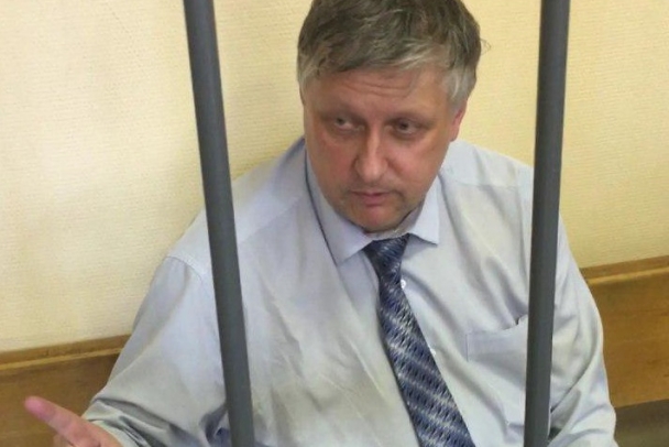 Замглавы приставов Ленобласти Станислава Румянцева отпустили под домашний арест