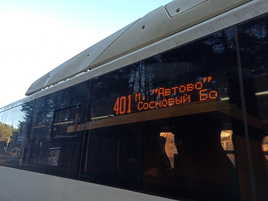 Автобус №401 продолжит забирать людей с прежней остановки на Автовской