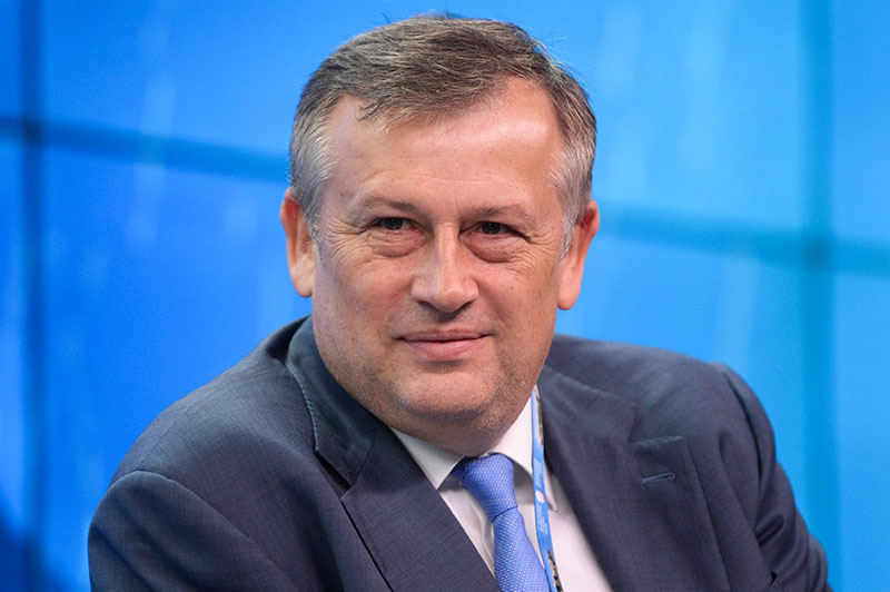 7 февраля губернатор Ленобласти Дрозденко лично ответит на звонки жителей