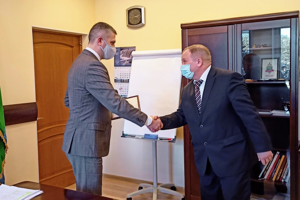 Сосновоборские ученые получили премии губернатора в День российской науки