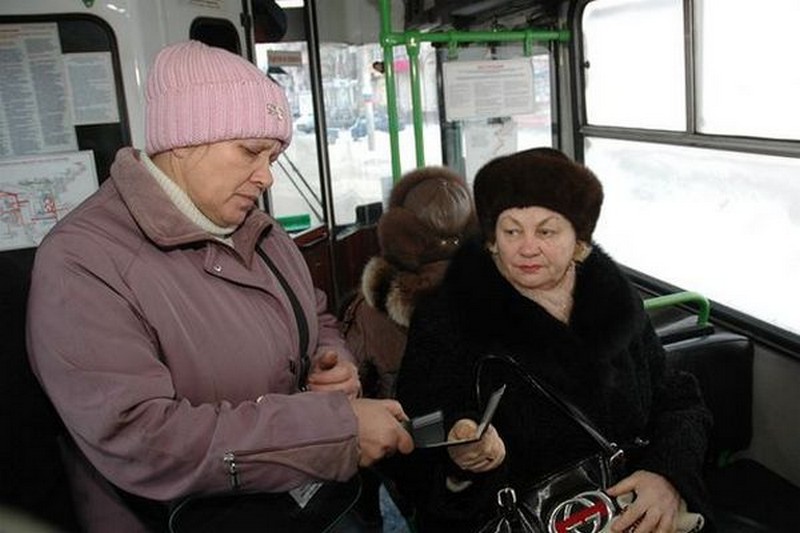 Правительство Ленобласти компенсирует льготы на проезд в общественном транспорте