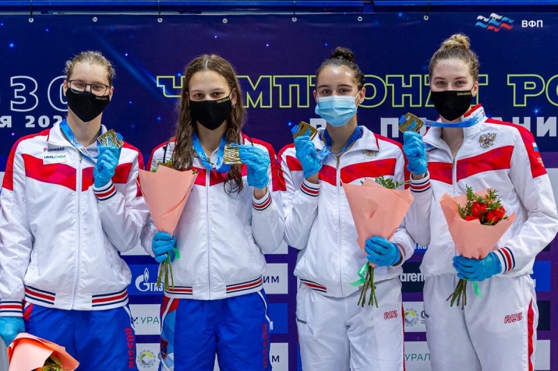 Спортсменки из сосновоборского клуба «Афалина» победили на Чемпионате России