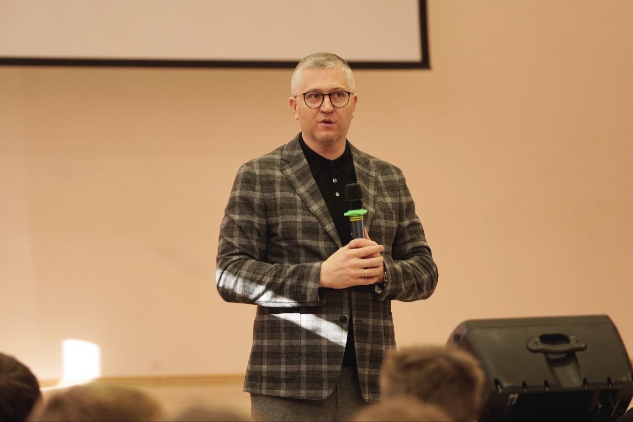 Михаил Воронков предложил студентам поучаствовать в проекте «Сосновый Бор. Гордимся!»