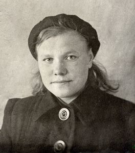 Валентина Васильева, первый фельдшер сосновоборского здравпункта 
