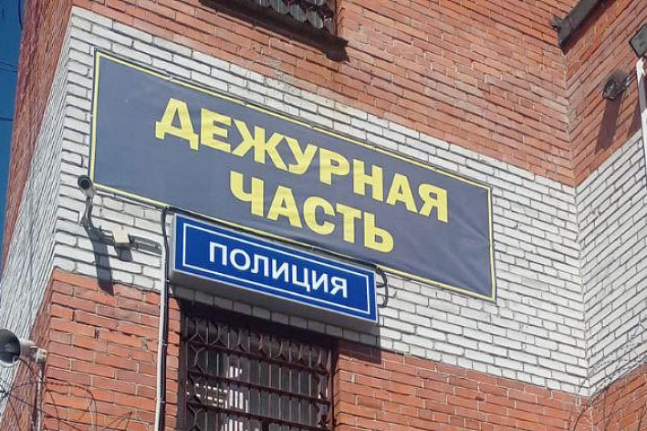 Полицейские задержали в сосновоборской «Рублёвке» подозреваемого в избиении и поджоге