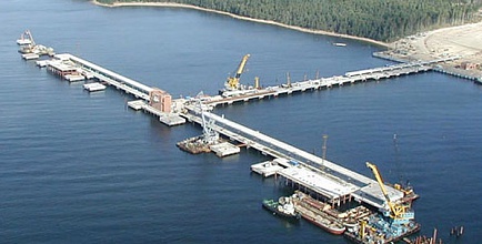 Особое внимание губернатор уделил порту в Усть-Луге
