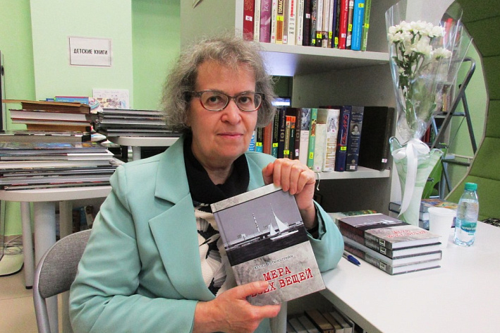 В библиотеке «Точка СБора» прошла презентация книги Юлии Рубинштейн «Мера всех вещей» - о Михаиле Карраске