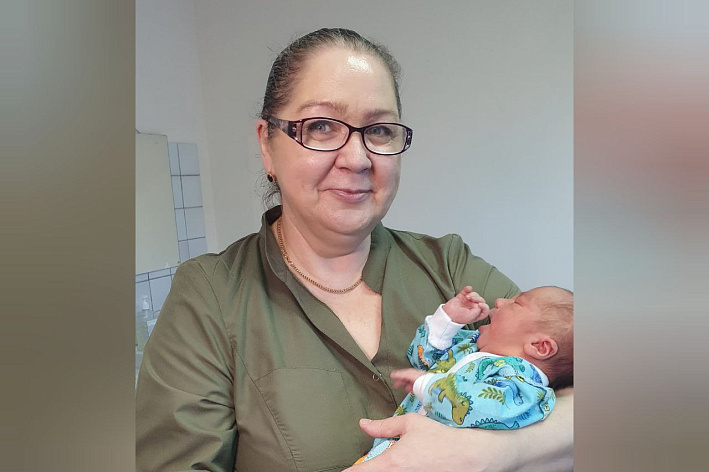 Заведующая роддомом Соснового Бора Ирина Черных: «Чем дольше мама держит ребенка у груди, тем спокойнее ее старость»