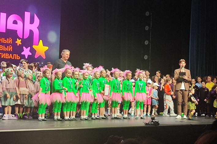 Юные танцоры из ансамблей «Экзерсис» и «Карамельки»  привезли награды с конкурса «Зодиак»