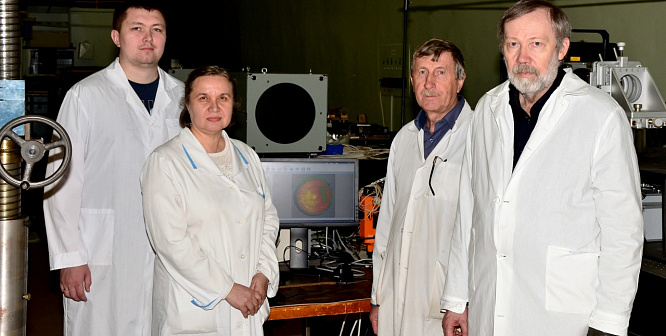 За достижения в науке и технике. Сотрудники НИИ ОЭП удостоены наград региона