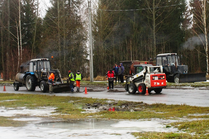 Чтобы праздник встретить в чистоте и порядке. Коммунальные заботы недели в Сосновом Бору