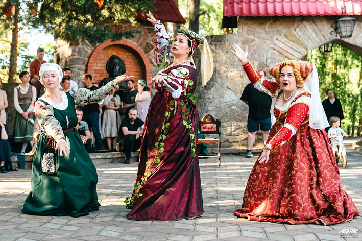 Возвращение в сказку. XIX фестиваль «Саммерфест» собрал друзей в Андерсенграде