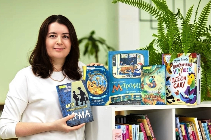 Книгу сосновоборской писательницы Марии Агаповой представили на ярмарке детских книг в Шанхае