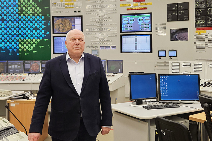 От рождения и на всю трудовую жизнь. Сергей Ежов: «Безопасность АЭС — не вопрос веры,  а глубокое понимание физики процессов»