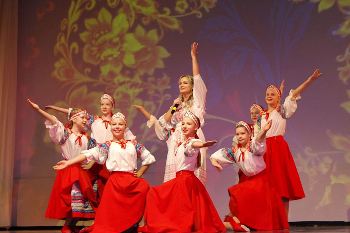 В ДК "Строитель" прошел III Открытый фестиваль русской культуры «Истоки»