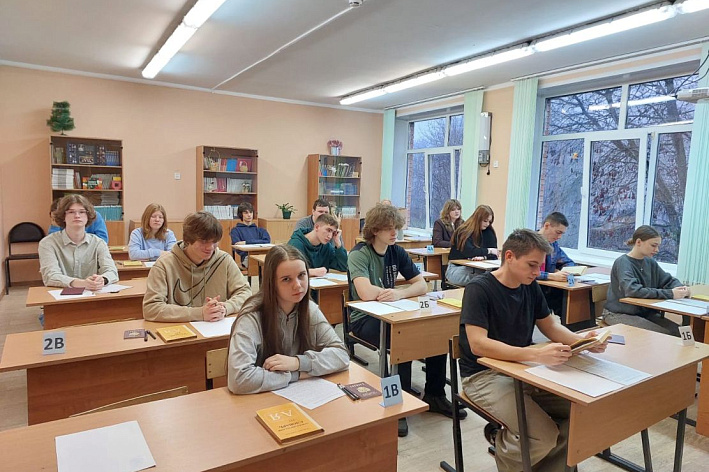 В Сосновом Бору прошло репетиционное сочинение для выпускников 11 классов