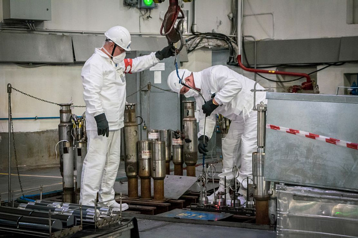 ЛАЭС получила две лицензии: на продление срока эксплуатации блока №4 РБМК-1000 и наработку на нём изотопной продукции до 2030 года