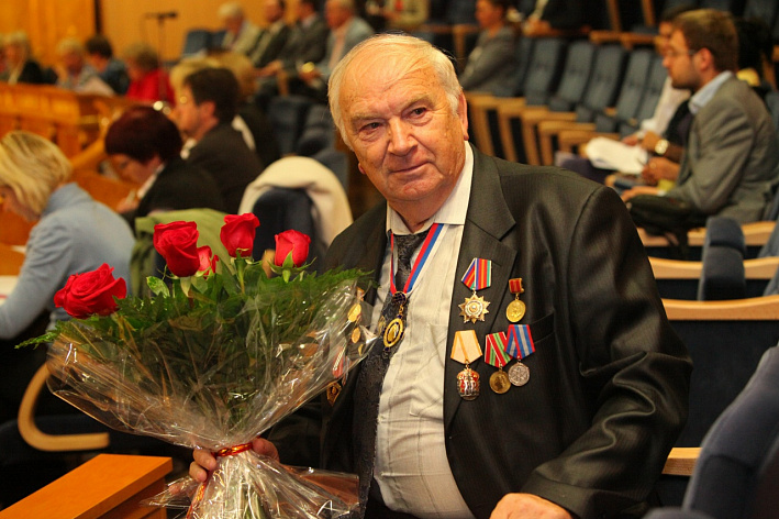 Градоначальнику звездной поры Соснового Бора Геннадию Филатову исполняется 90 лет