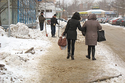 Снег и пешеходы