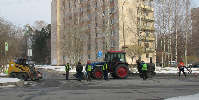 Сосновоборским депутатам рассказали о ремонте дорог