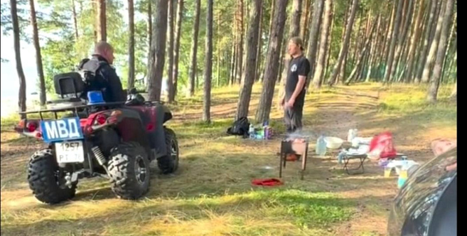 Теперь - на квадроциклах. Полицейские Соснового Бора проверили территорию городского пляжа