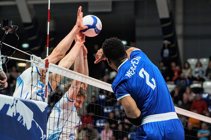 «Динамо-ЛО» проиграл петербургскому «Зениту» в рождественском матче в Сосновом Бору 