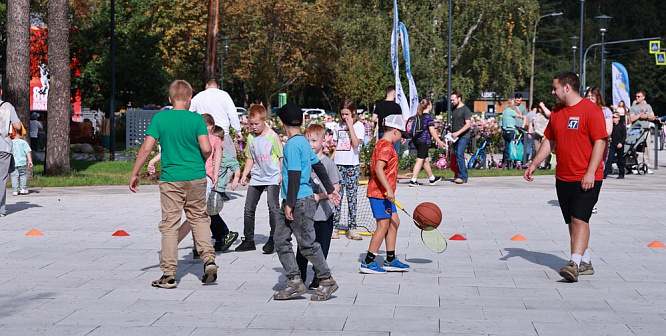 Праздник для всей семьи. В Сосновом Бору стартует программа «Лето в городе»