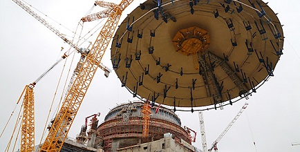 На Ленинградской АЭС-2 реактор накрыли куполом