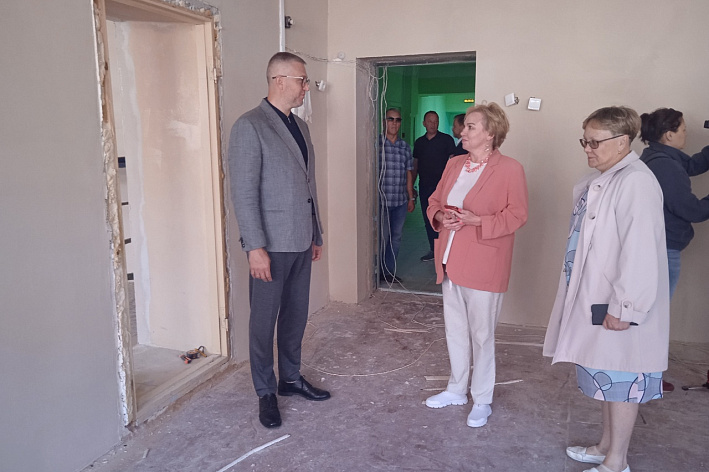 Пока идут каникулы. Ремонты, запись в первый класс и первые заработки