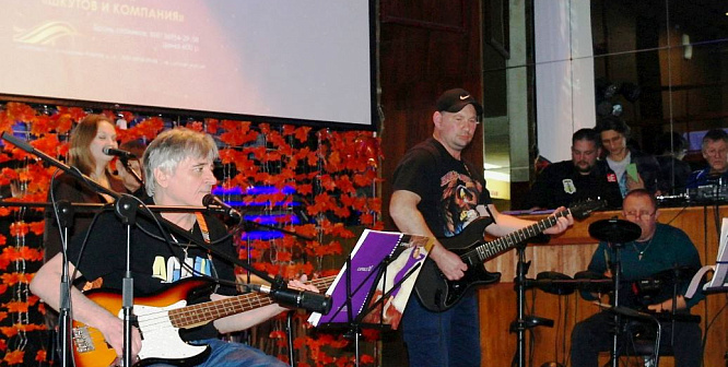 Продолжение следует... В «Арт-Карусели» прошел юбилейный вечер Вячеслава Шкутова