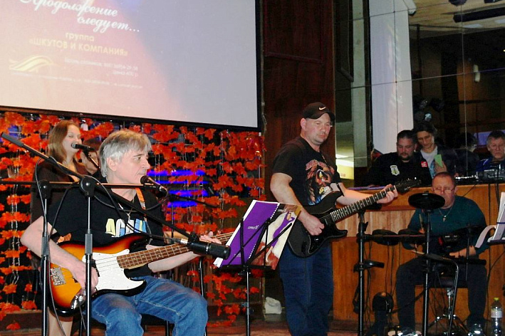 Продолжение следует... В «Арт-Карусели» прошел юбилейный вечер Вячеслава Шкутова