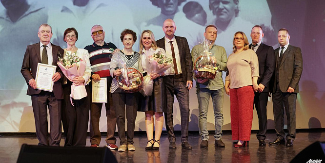 Атомщик — дело семейное. Династию Кальсиных отметили на празднике в честь Дня города