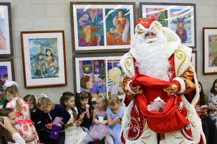 Зимние портреты можно увидеть на выставке «Зимняя палитра» в школе имени Кипренского