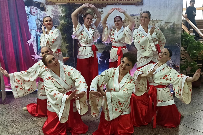 Театр танца «Эвридика» выступил в гала-концерте чемпионов на фестивале «Гатчинские ассамблеи»