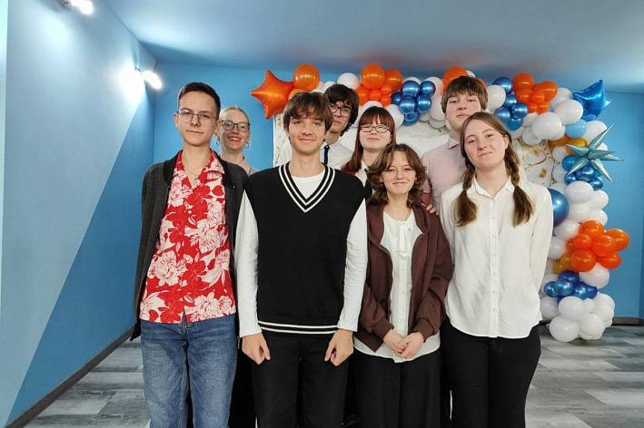 Юные Эйншейны, Лицеисты, Некрасовцы и другие. Интеллектуальный батл в Сосновом Бору завершился чествованием чемпиона 