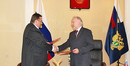 Подписано соглашение о взаимодействии с прокурором Ленобласти