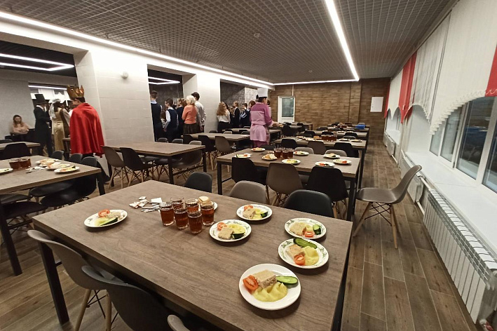 Горячий вопрос. Родители пожаловались депутатам на изменения в  школьном питании 