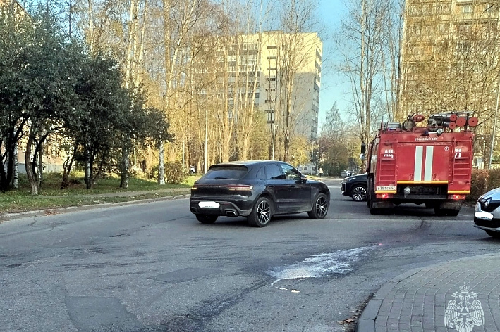 ДТП с питбайком в Сосновом Бору: пострадавшего увезли в ЦМСЧ №38