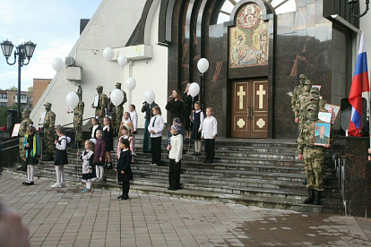 Это невозможно забыть. В Сосновом Бору почтили память жертв теракта в Беслане