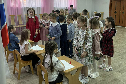 Понарошку и всерьез. Дошколята Соснового Бора выбирали главу волшебного леса 