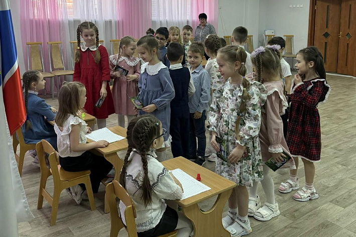 Понарошку и всерьез. Дошколята Соснового Бора выбирали главу волшебного леса 