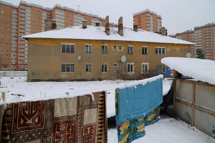 Старейший многоквартирный дом Соснового Бора, признанный аварийным, будет расселен 