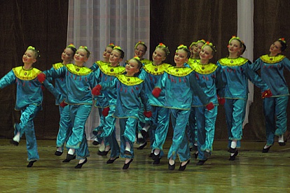 Фестиваль собрал всех любителей потанцевать на традиционном фестивале в СКК «Энергетик»